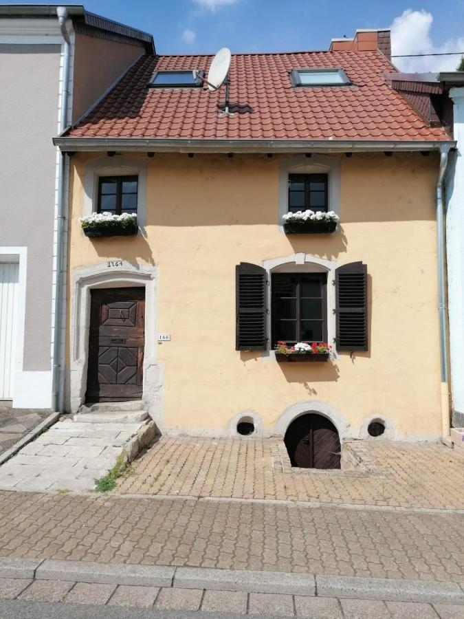 Ferienwohnung, Charmantes Bauernhaus, Ferienhaus Saarlouis Buitenkant foto